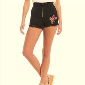 Chelsea & Violet Black Floral Print Patchwork Shorts with Zipper